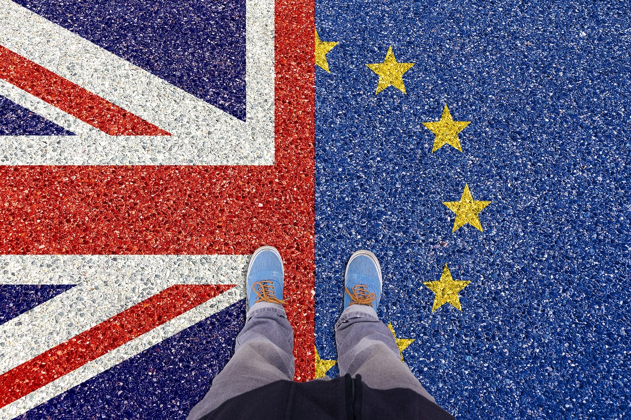Ministers told to “get off the fence” on Britain’s EU future