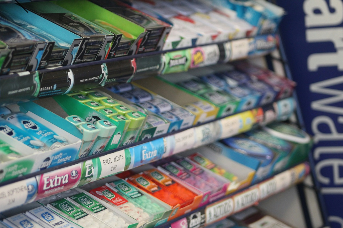 UK to spend £1.2 million cleaning chewing gum litter