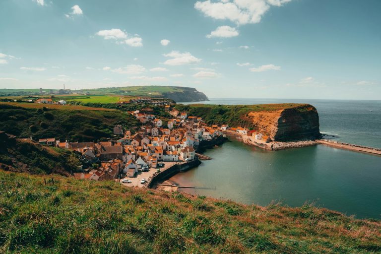 Wet winters and hot summers. What ‘climate whiplash’ means for the UK