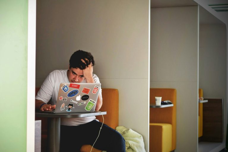 Warning over lack of entry-level jobs in the UK