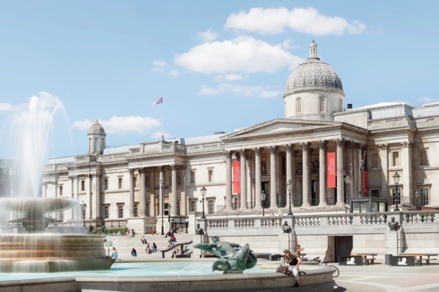 UK considers charging tourists for visiting museums and galleries