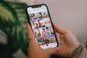 UK users to get new controls over social media feeds