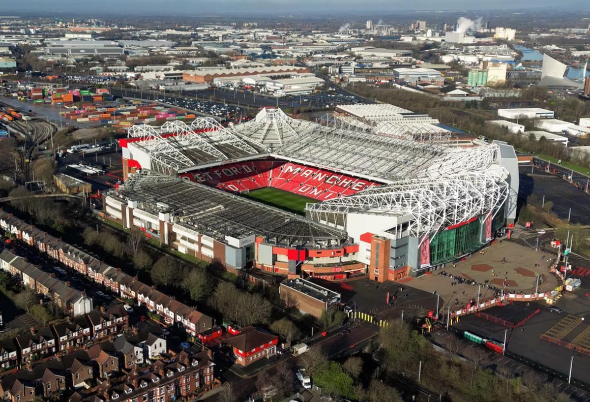 Manchester United secures land for new 100,000-seater stadium – the biggest in the UK