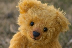 UK sends warning over AI toys